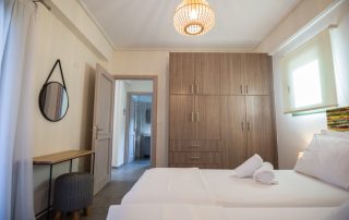 Συγκρότημα ενοικιαζόμενων διώροφων ανεξάρτητων κατοικιών στην ΛΕΥΚΑΔΑ